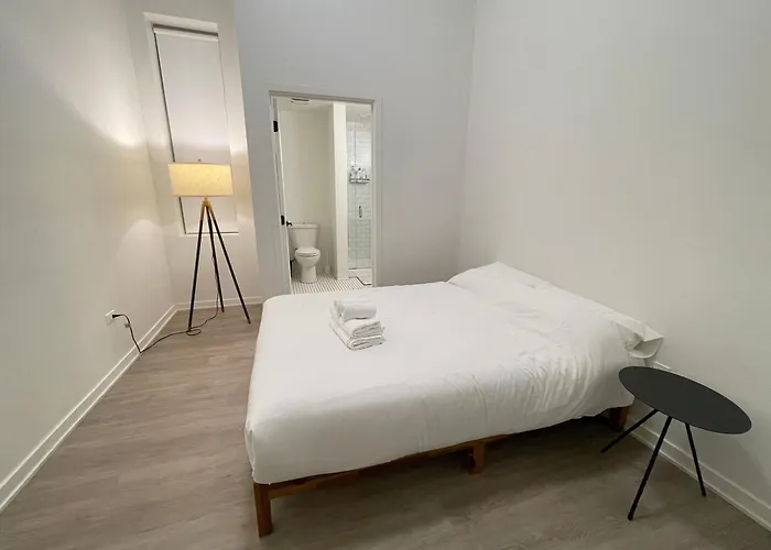 Private Rooms With Share Livingroom And Kitchen In Pilsen